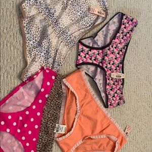 NWT Victoria’s Secret hip huggers